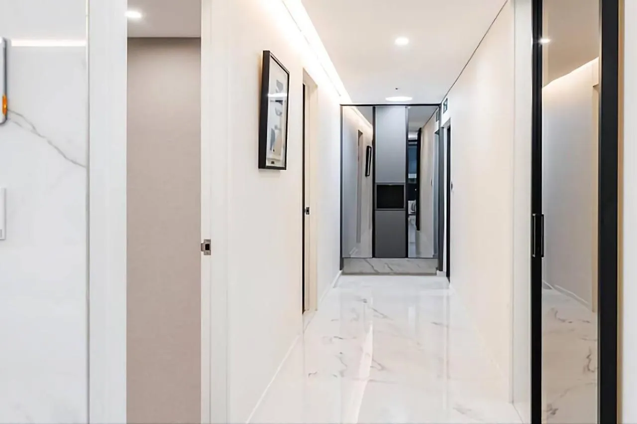 Uh Flat The Seocho Apartment Seoul