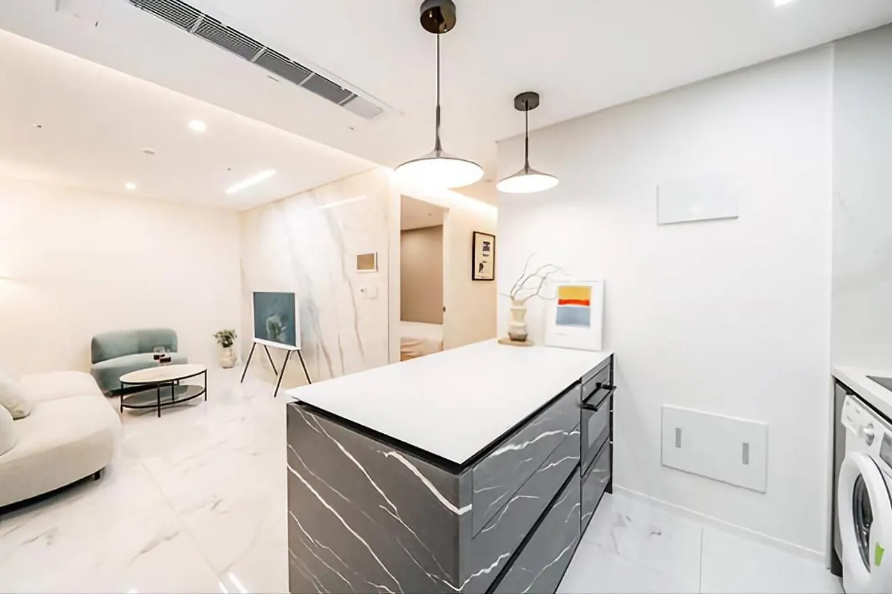 Uh Flat The Seocho Apartment Seoul