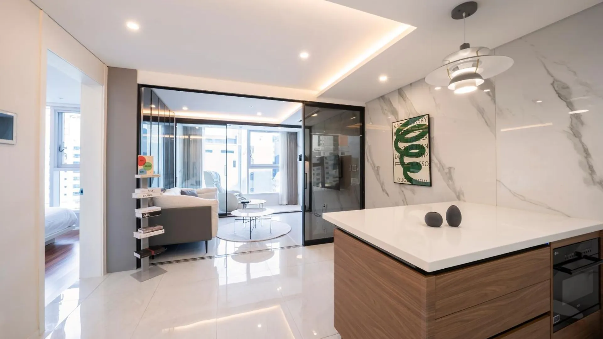 Uh Flat The Seocho Apartment Seoul