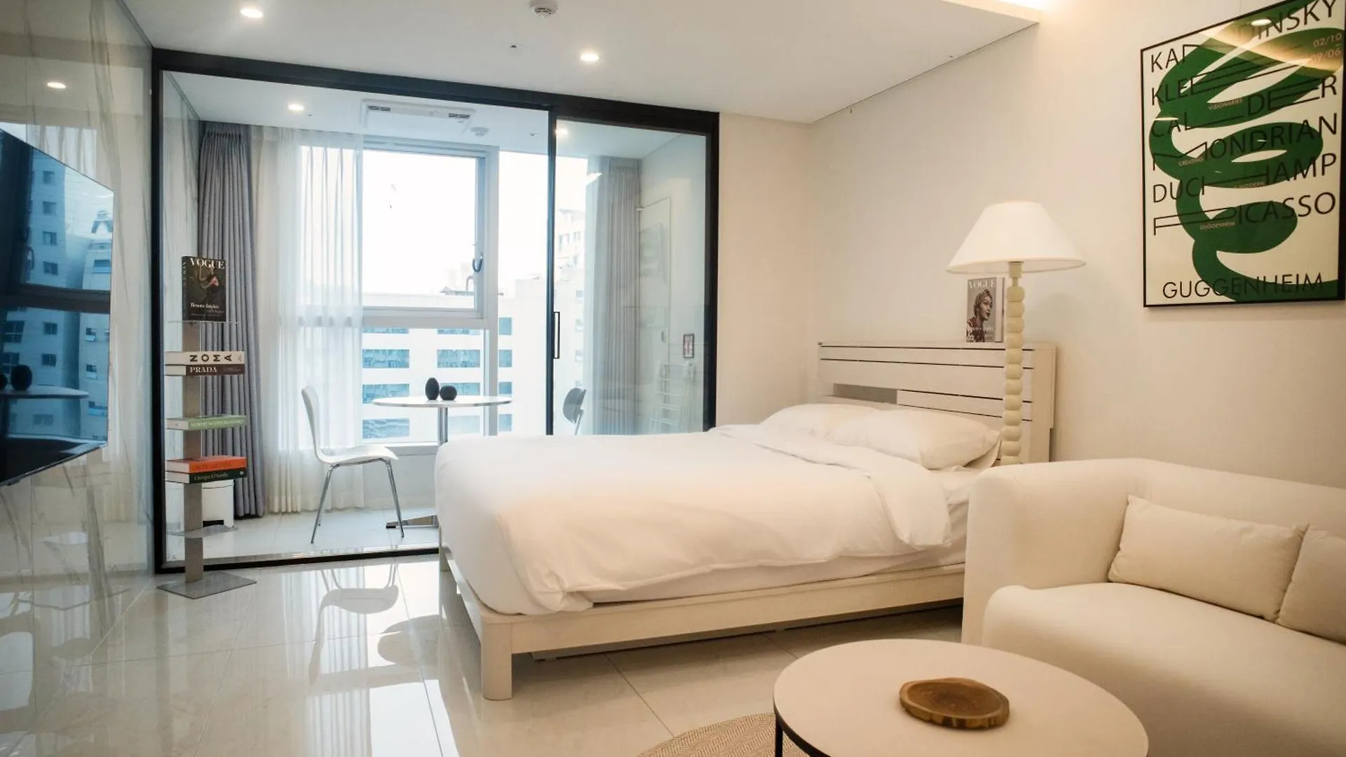 Uh Flat The Seocho Apartment Seoul