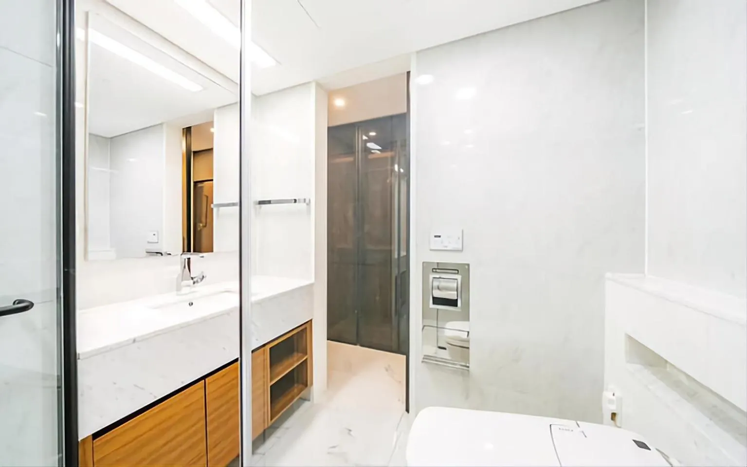 Uh Flat The Seocho Apartment Seoul
